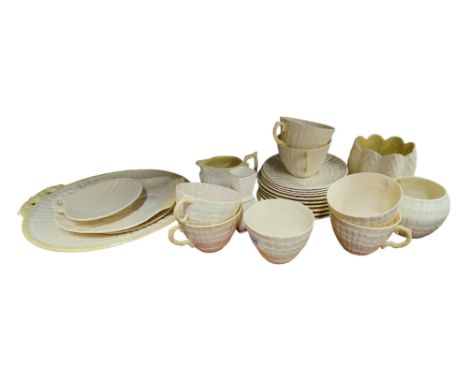 VINTAGE BELLEEK TEA SET AND OTHER BELLEEK PLATES 