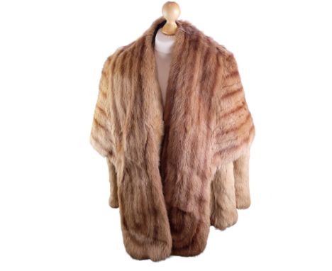 A vintage fur coat together with a shawl, coat chest 50 cm x length 74 cm