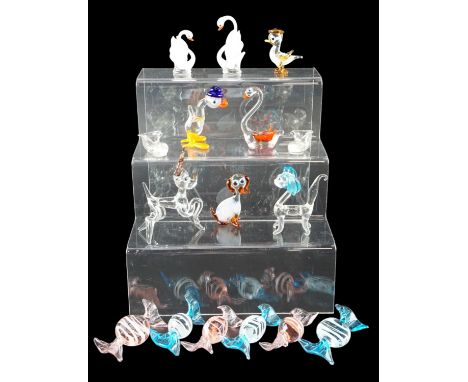 A small group of Bimini style glass lamp-work animals, etc