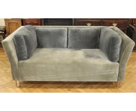 A late 20th Century upholstered sofa, 178 x 89 x 74 cm