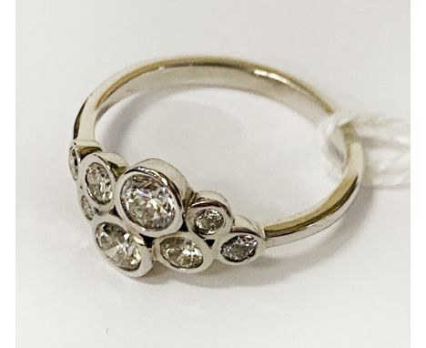 9CT WHITE GOLD MULTI STONE RING - APPROX 1CT DIAMONDS - SIZE M