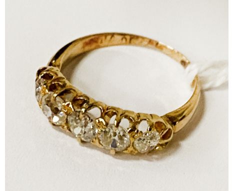 9CT GOLD &amp; 5 DIAMOND RING - SIZE H - APPROX 2.3 GRAMS