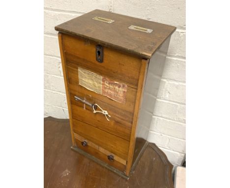 VINTAGE SWAN VESTA MATCHBOX DISPENSER