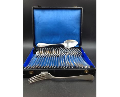 ANTIQUE FRENCH SILVER PLATE CUTLERY TO INCLUDE TWELVE DESERT SPOONS AND ELEVEN DINNER FORKS STAMPED BLANC 60 BOULENGER, TOGET