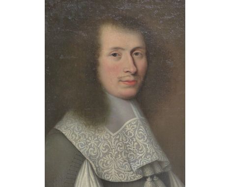 OLD MASTER SCHOOL, POSSIBLY FRENCH. PORTRAIT OF A NOBLEMAN WEARING AN ELABORATE LACE COLLAR, OIL ON CANVAS IN CARVED GILTWOOD