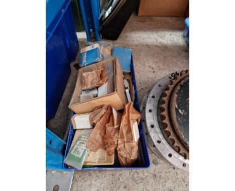 A tray of stationary/lawnmower engine spares 