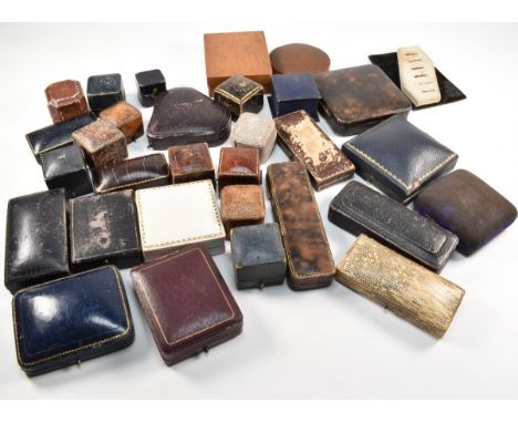An assortment of jewellery boxes. The collection of antique and later jewellery boxes to include necklace boxes, stick pin bo