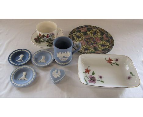 Various ceramics inc Wedgwood, Royal Doulton and Royal Worcester