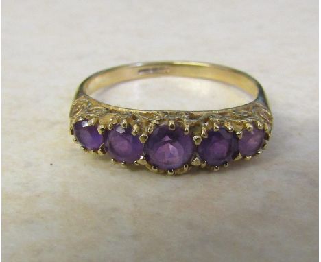 9ct gold 5 stone graduated amethyst ring size R weight 2.2 g