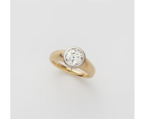 Solitärring mit Altschliffdiamant18 kt Gelbgold. Bandringschiene mit einem Altschliffdiamant ca. 2,15 ct (⌀ ca. 8,64, H ca. 4
