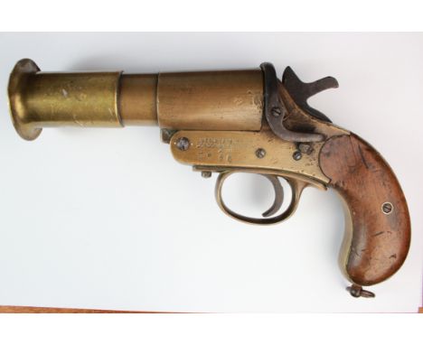Great War Webley Schermuly 1" Trench signal pistol. Frame with W/D arrow & 'Webley & Scott Ltd London & Birmingham'. Issue st