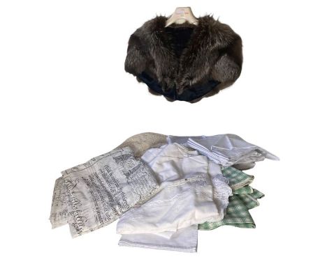 Table linen and a 1930/40's silver fox fur cape (Q)