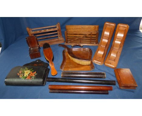 Box of mixed wooden items , to include a pair of shelf brackets , 26 cm high , a pipe rack in the form of a gate , 2 letter r