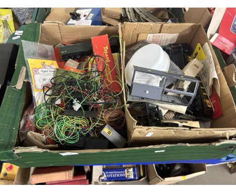 Box of various model railway sundries