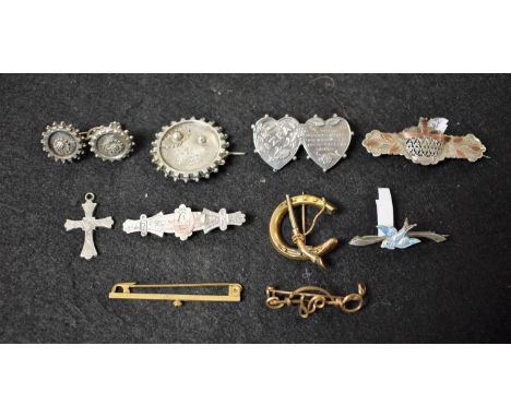 A quantity of silver and other jewellery, to include Aesthetic Movement brooch and earrings; a silver and enamel bird brooch;