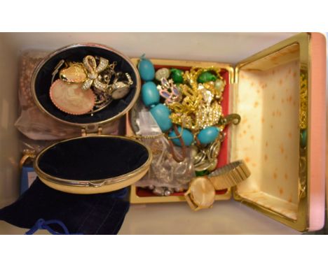 Watches and Jewellery - a Smiths Astral National 17 gentlemans wristwatch; dress rings, necklaces, pendants, brooches, cuffli