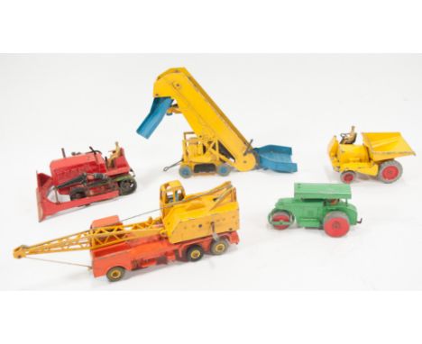 Dinky Toys, construction vehicles, including 20 ton lorry mounted crane "Coles" Blaw Knox Bulldozer, Avling Barford Road-Roll