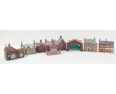 OO gauge track side buildings and stations, some ceramic, and some card, Bachmann and other makers, (7).