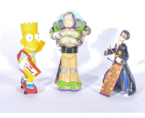 Collection of film and TV related novelty shampoo bottles, most are unopened, including Harry Potter, Star Wars, Batman, Bob 