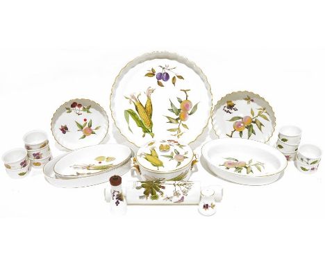 Royal Worcester 'Evesham' to include souffle dishes, flan dishes, pie dishes, ramekins, Portmeirion 'Botanic Garden' rolling 