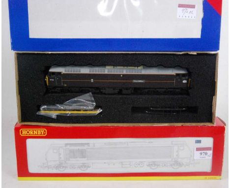 Heljan 4660 class 47 diesel no. 47798 "Prince William (M-BM) with Hornby R2528 EWS class 67 BoBo loco no. 67005 "Queen Messen