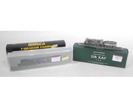 Graham Farish by Bachmann 372-301 N gauge BR lined blue Merchant Navy class engine and tender "Canadian Pacific" (M-BM), toge
