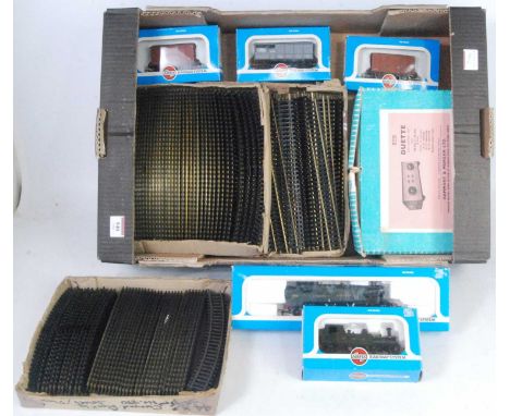 Large tray containing Airfix 0-4-2 tank engine and prairie tank engine and 3 wagons, including toad brake van (all G-BFG) qua