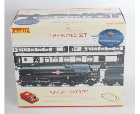 A Hornby R1038 "Orient Express" the boxed set containing Merchant Navy class engine and tender "United States Lines", 3 light