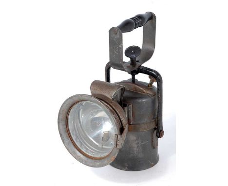 BR(M) Railway hand lamp, as issued by The Premier Lamp Company, Leeds