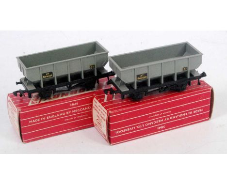 Two 4644 Hornby Dublo hopper wagons, one has a small chip from one transfer, otherwise both are (NM)(BNM)