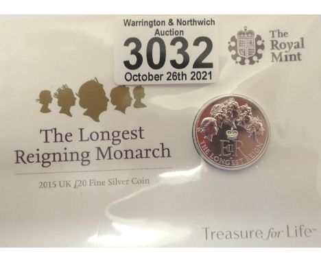 2015 silver proof uncirculated £20 coin, Longest Reigning Monarch. P&amp;P Group 1 (£14+VAT for the first lot and £1+VAT for 