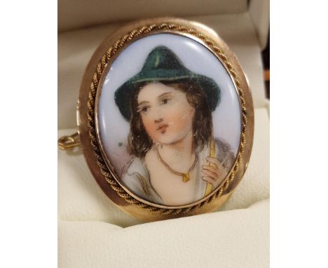 9ct Gold Limoges Handpainted Portrait Brooch - 6.55g