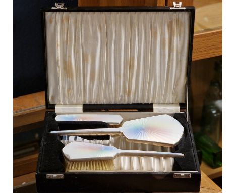 Cased 1930's Ladies Sterling Silver Dressing Table Set