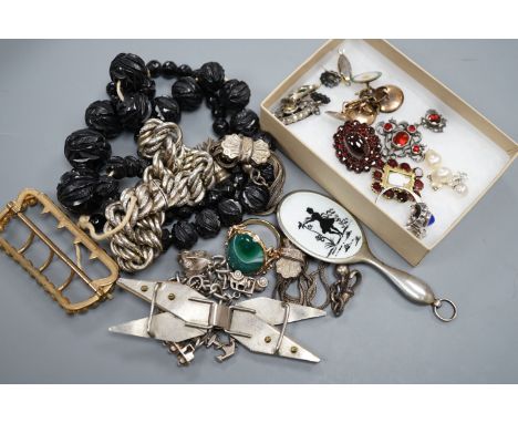 A 9ct and hardstone ring and assorted jewellery including white metal and enamel handbag mirror, etc.
