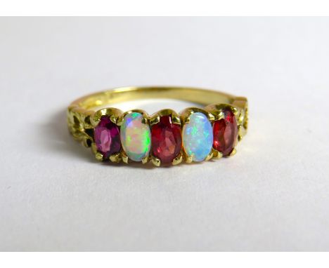 Vintage ring in good condition