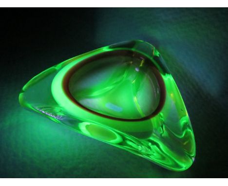 Vintage triangular Uranium Murano Sommerso glass dish, 6.5" sides and 2" deep.