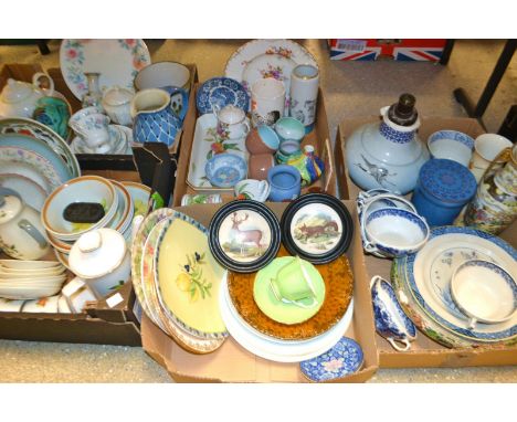 Ceramics - A Noritake table lamp, a Royal Doulton summer days part dinner service, a Wedgewood mist rose part dinner service,