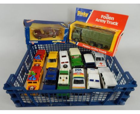 A Dinky Foden army truck, no.668, 8cm high, (boxed), various other die cast boxed, Corgi Mercedes, unboxed Range Rover, Land 