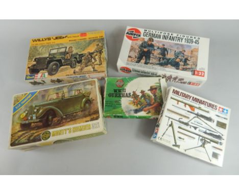 Various Airfix and other model sets, to include 1:32 German Infantry, 1939-45, Monty's Humber 32, World War II Gurkhas, 3cm h