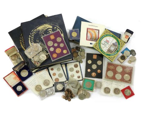 Coins, Great Britain, a collection of coins and banknotes to include a Victorian 1889 Crown, NF, an 1887 Double Florin, VF bu