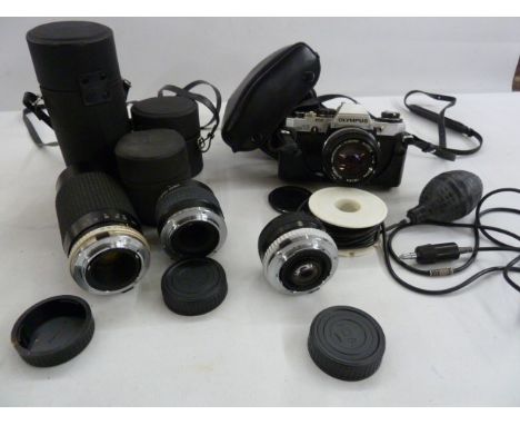 Olympus10 camera,&nbsp;cased, a Hoyer HMC Zoom 80-200mm 1:4 lens no.331954, a Hoyer Auto Teleconverter 3x&nbsp;cased and a Ho