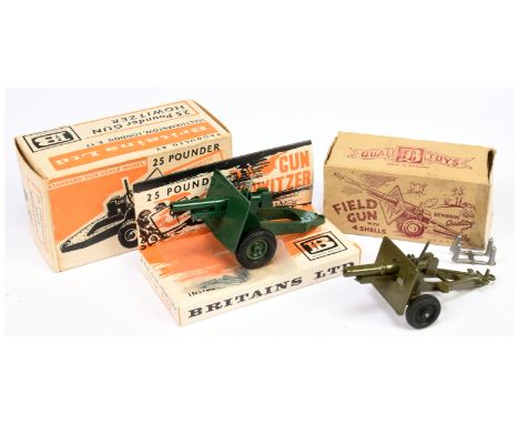 Britains &amp; Benbros - A Pair of Boxed Field Guns. Comprising: Britains 9705 '25 Pounder Gun Howitzer' (includes metal ammu