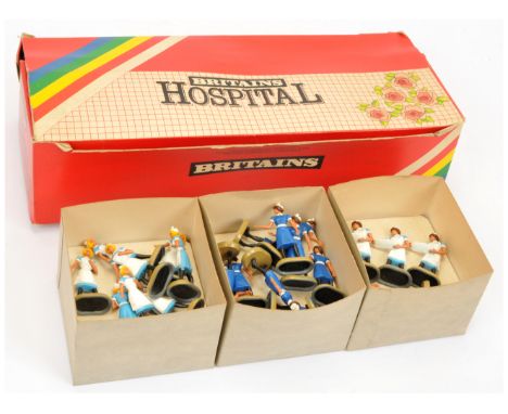 Britains Hospital - RARE Shop Counter Display Box for 7850 Super Deetail 'Nurses'. Comprising: counter display box with 3 x c