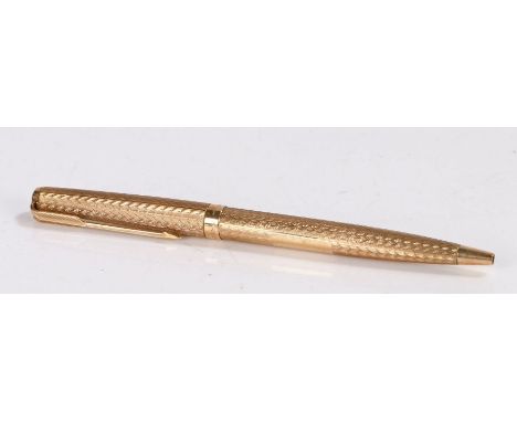 Parker 9 carat gold cased ballpoint pen, with engine turned case