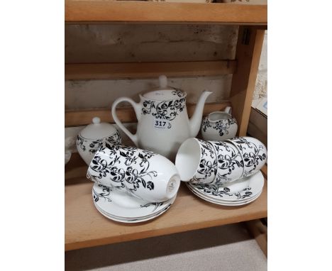 VINTAGE MARLBOROUGH BLACK AND WHITE TEASET AND TEAPOT