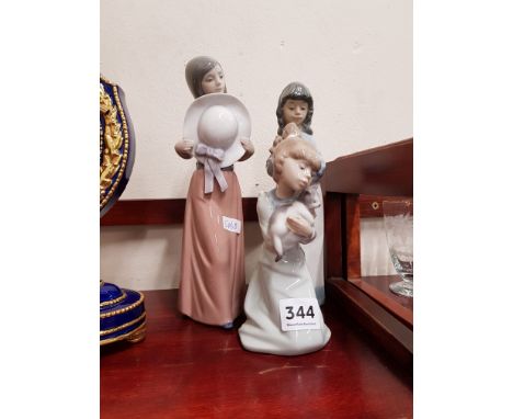 2 LLADRO AND 1 NAO FIGURE