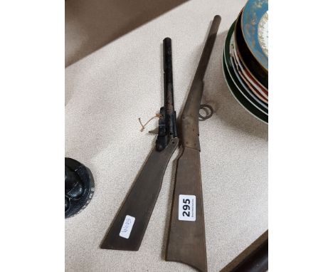 2 VINTAGE TOY GUNS