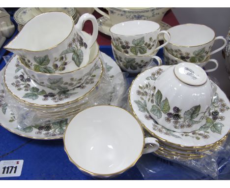 Royal Worcester 'Lavinia' Pattern Tea Service, twenty one pieces.