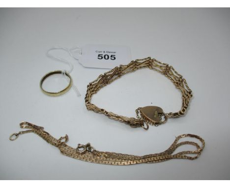 9ct Gold Gate Bracelet, 9ct Gold Wedding Ring and 9ct Gold Necklace, 13.70g total