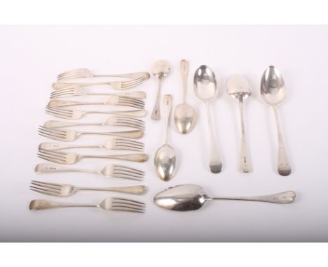 A selection of Old English pattern silver flatware, 33.9oz troy approx